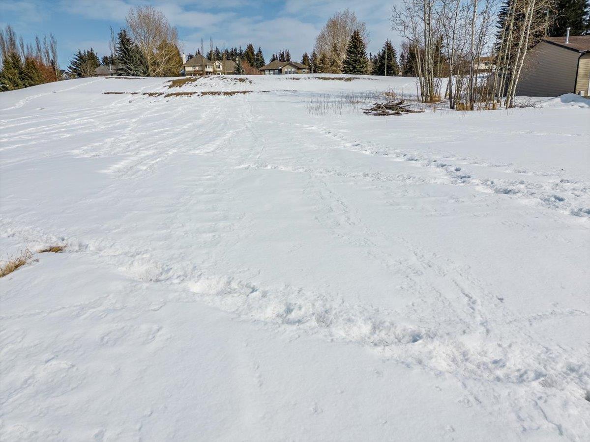 Photo de la propriété: 4025 40 Street Close AB T4J 1A9