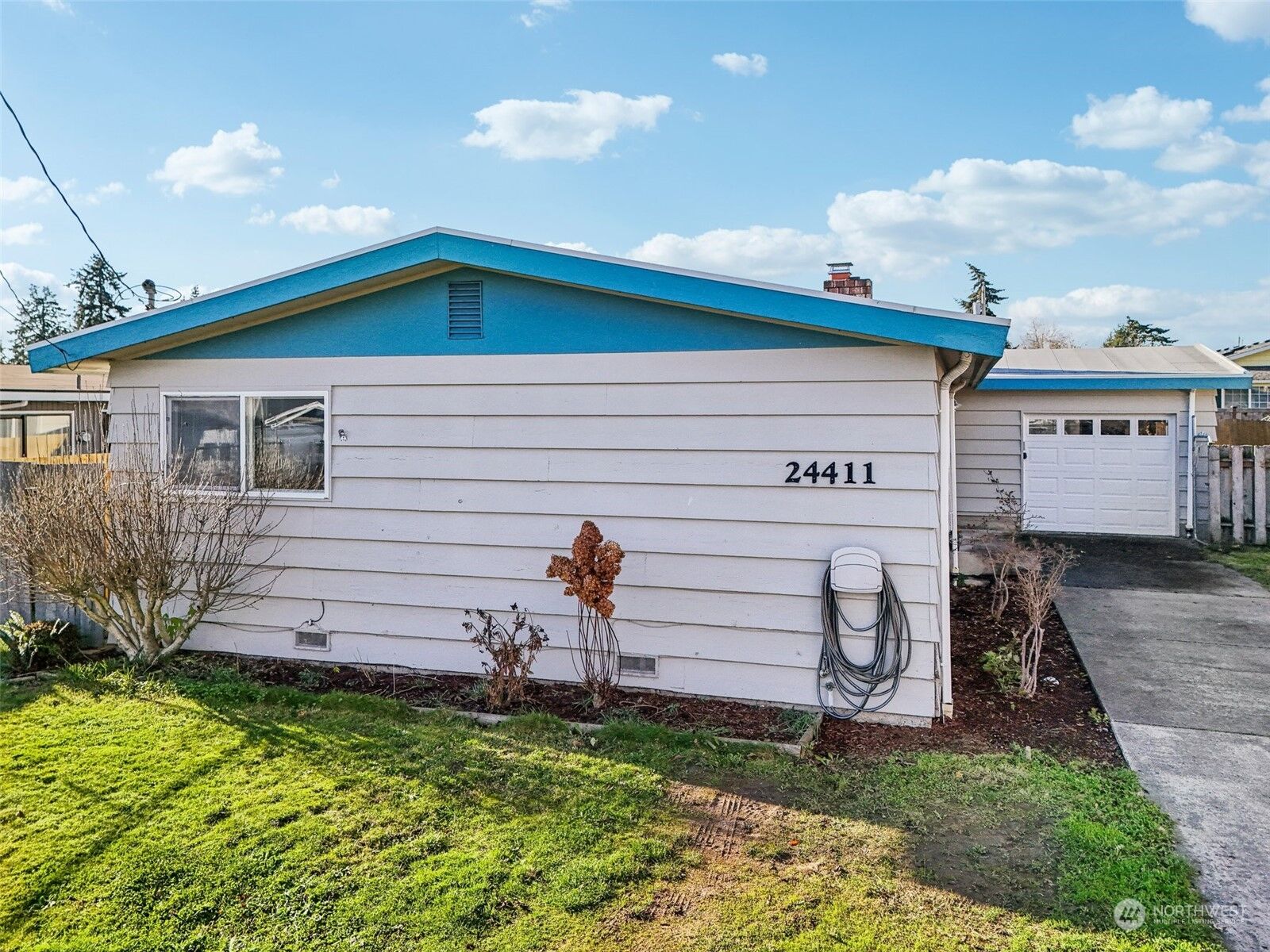 Property Photo:  24411  15th Avenue S  WA 98198 
