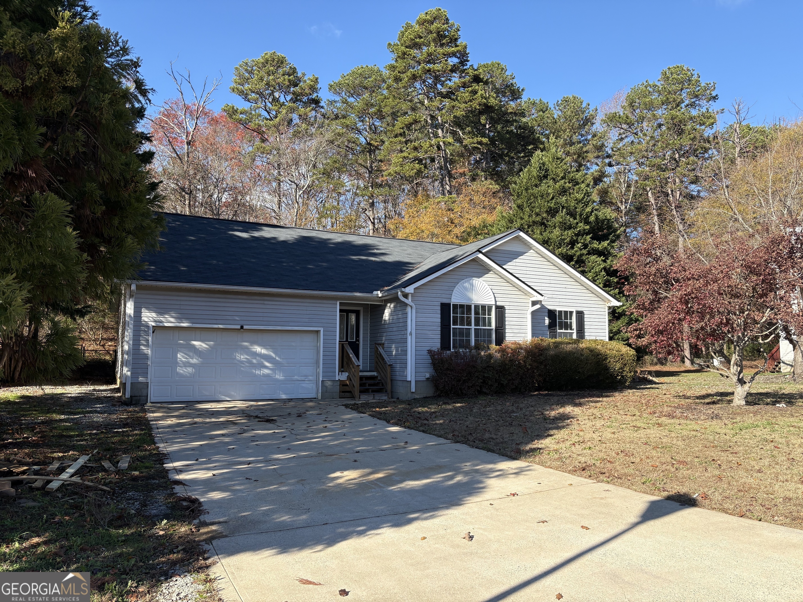 Property Photo:  387 Birchfield Drive  GA 30666 