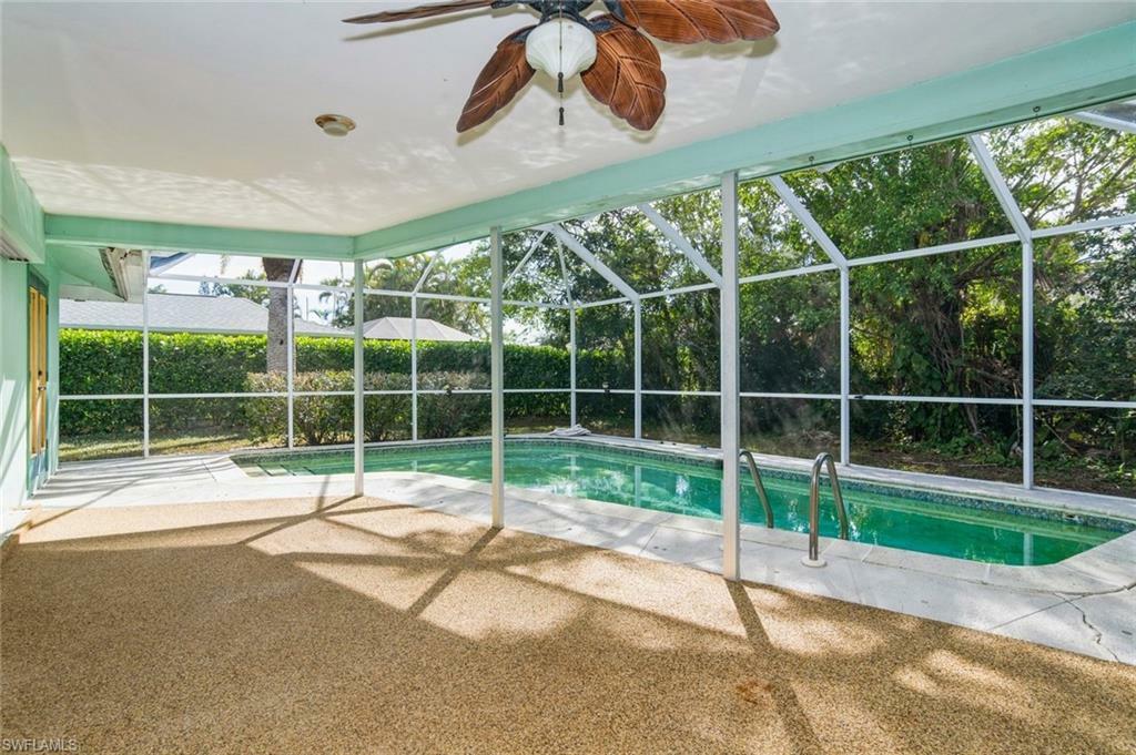 Property Photo:  268 Baltusrol Dr  FL 34113 