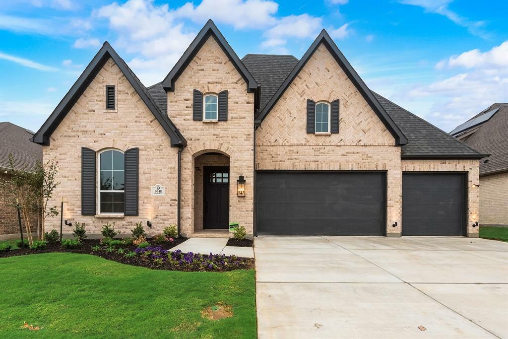 Property Photo: 6048 Strada Cove TX 76123