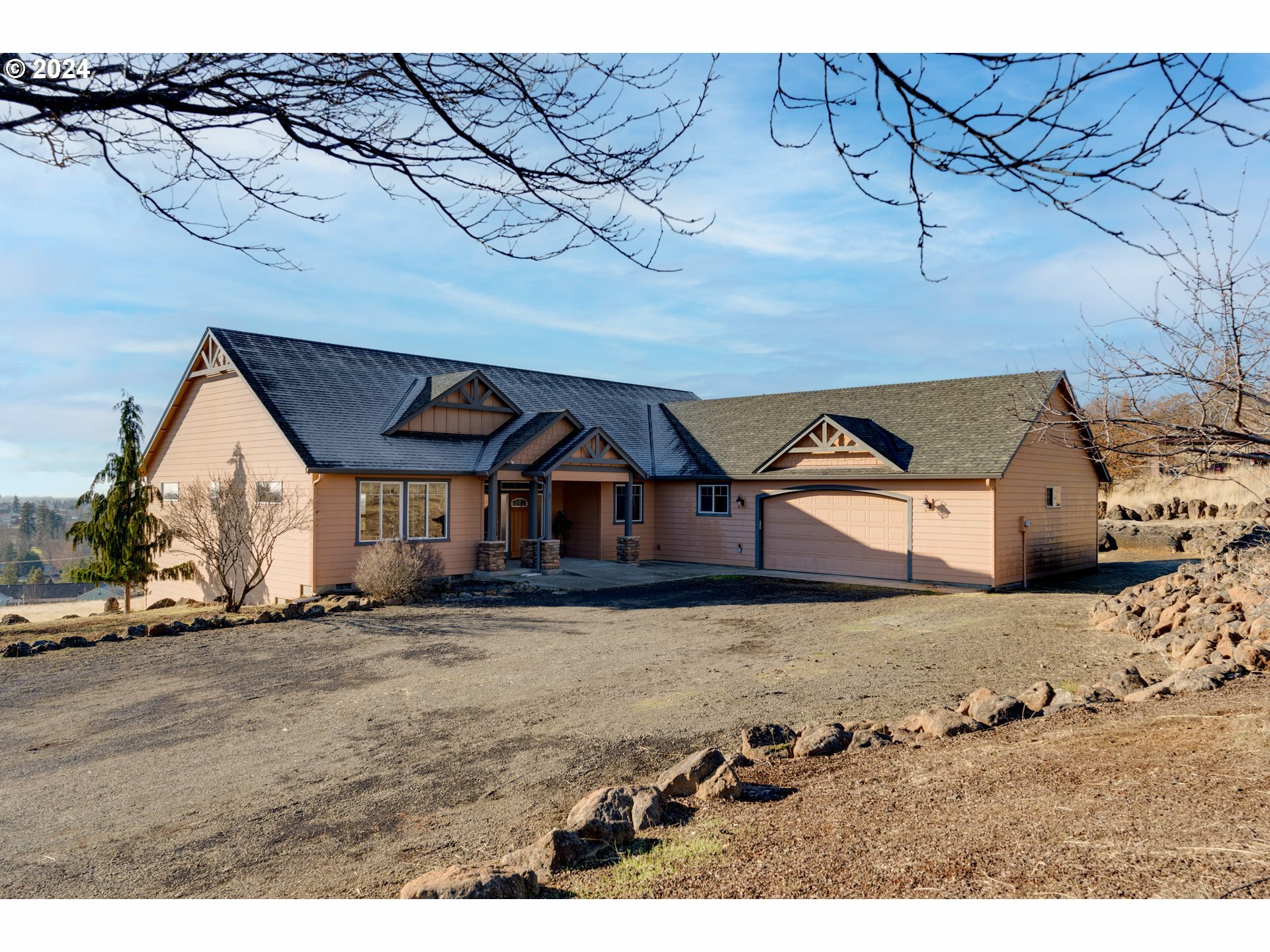 Property Photo: 1023 Post St WA 98620