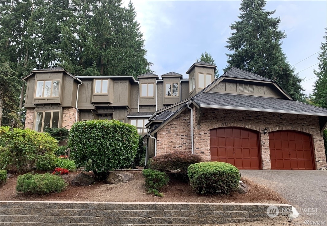 Property Photo:  10249 SE 7th Street  WA 98004 