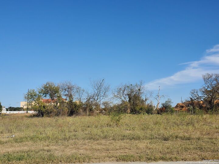 Property Photo: 0 Woodcliffe Dr TX 78154