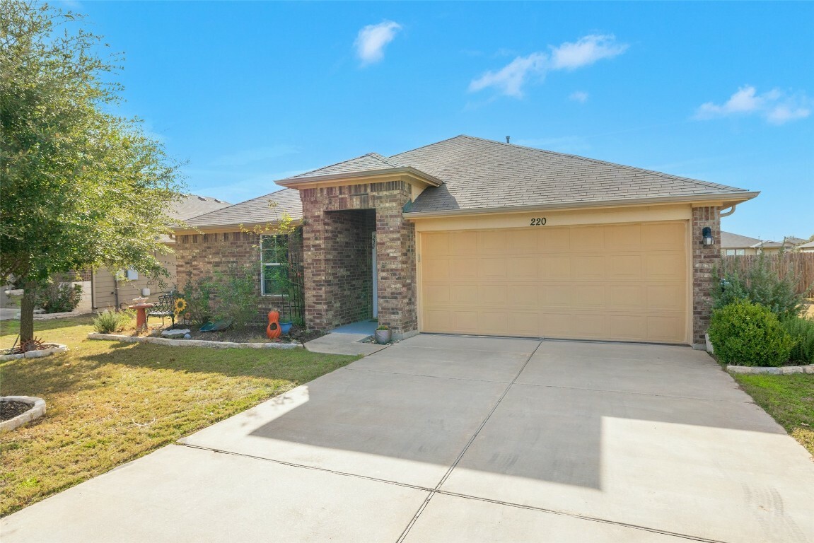 Property Photo:  220 Camellia Drive  TX 78634 