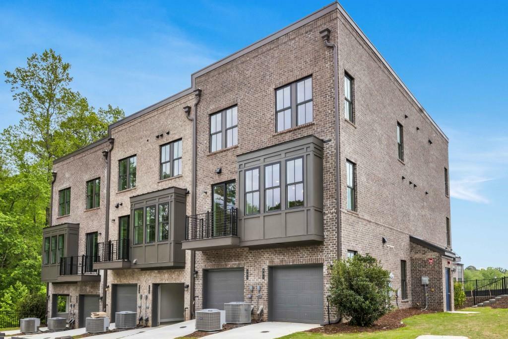 923 Echo Park Drive  Suwanee GA 30024 photo