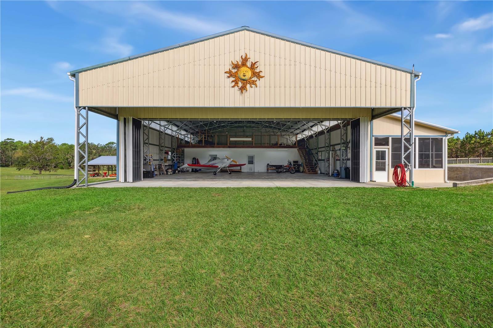 Property Photo: 712 Southwest Rasberry Ct FL 32038