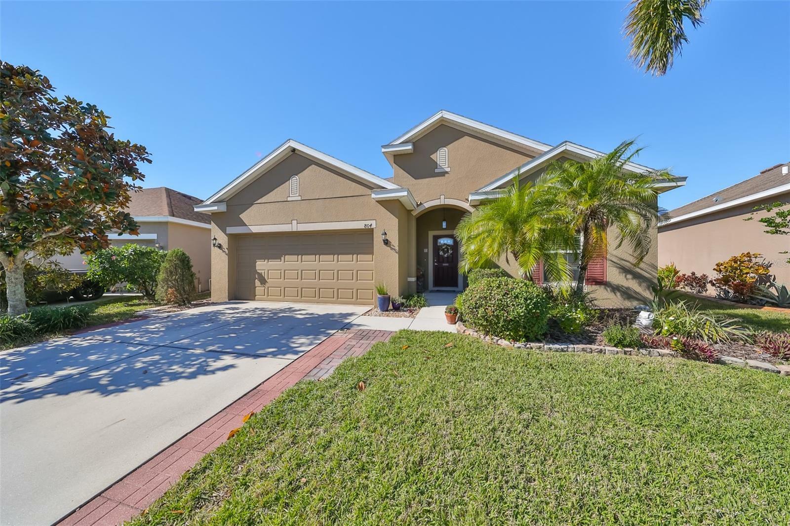 Property Photo:  804 Parker Den Drive  FL 33570 