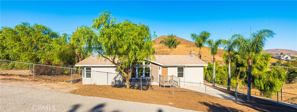 Property Photo:  23180 Sprungle Circle  CA 92587 