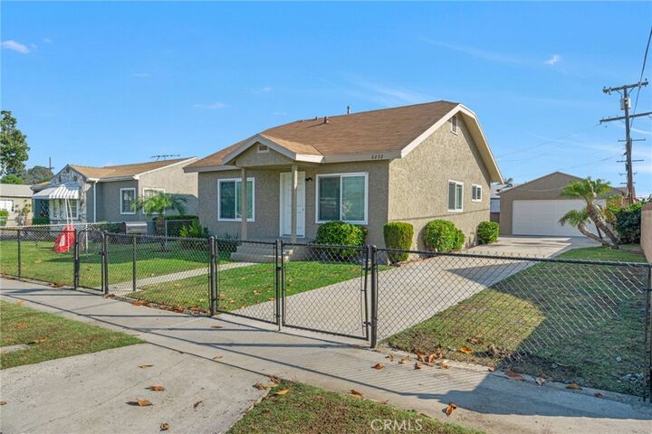 Property Photo:  2232 Couts Avenue  CA 90040 