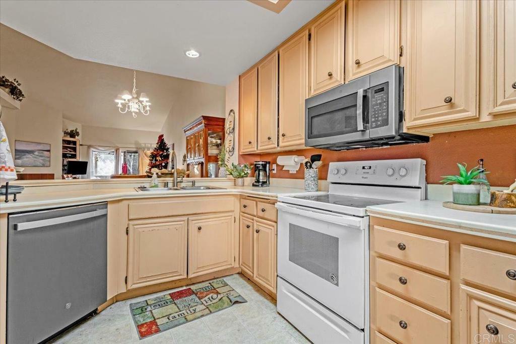 13801 Pinkard Way 6  El Cajon CA 92021 photo