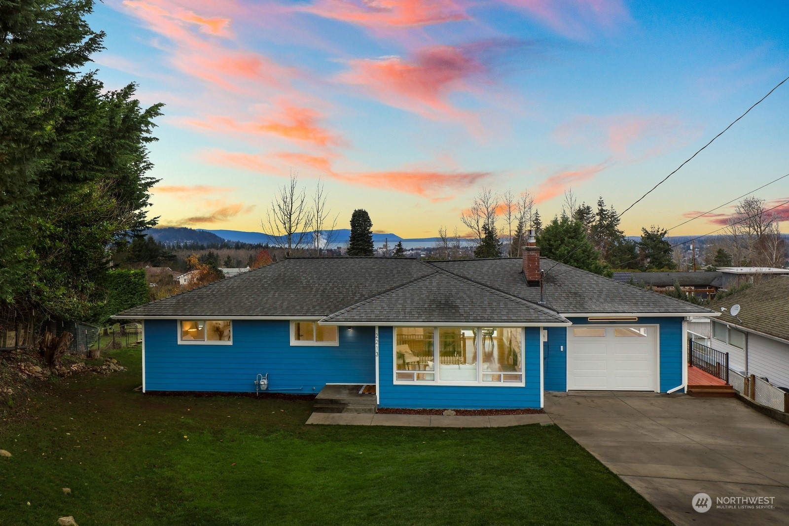 Property Photo:  2213  View Ridge Drive  WA 98229 