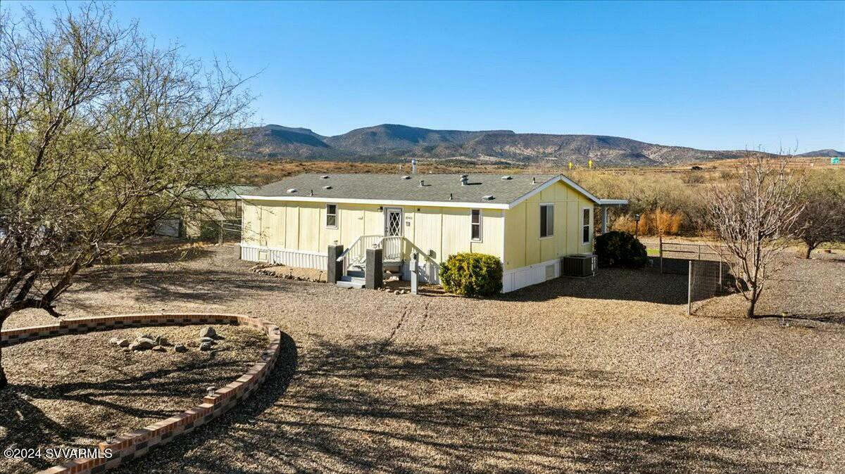 Property Photo:  1940 N Royal Way  AZ 86322 