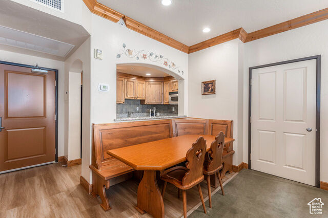 Property Photo:  840 Bigler Ln 201  UT 84049 