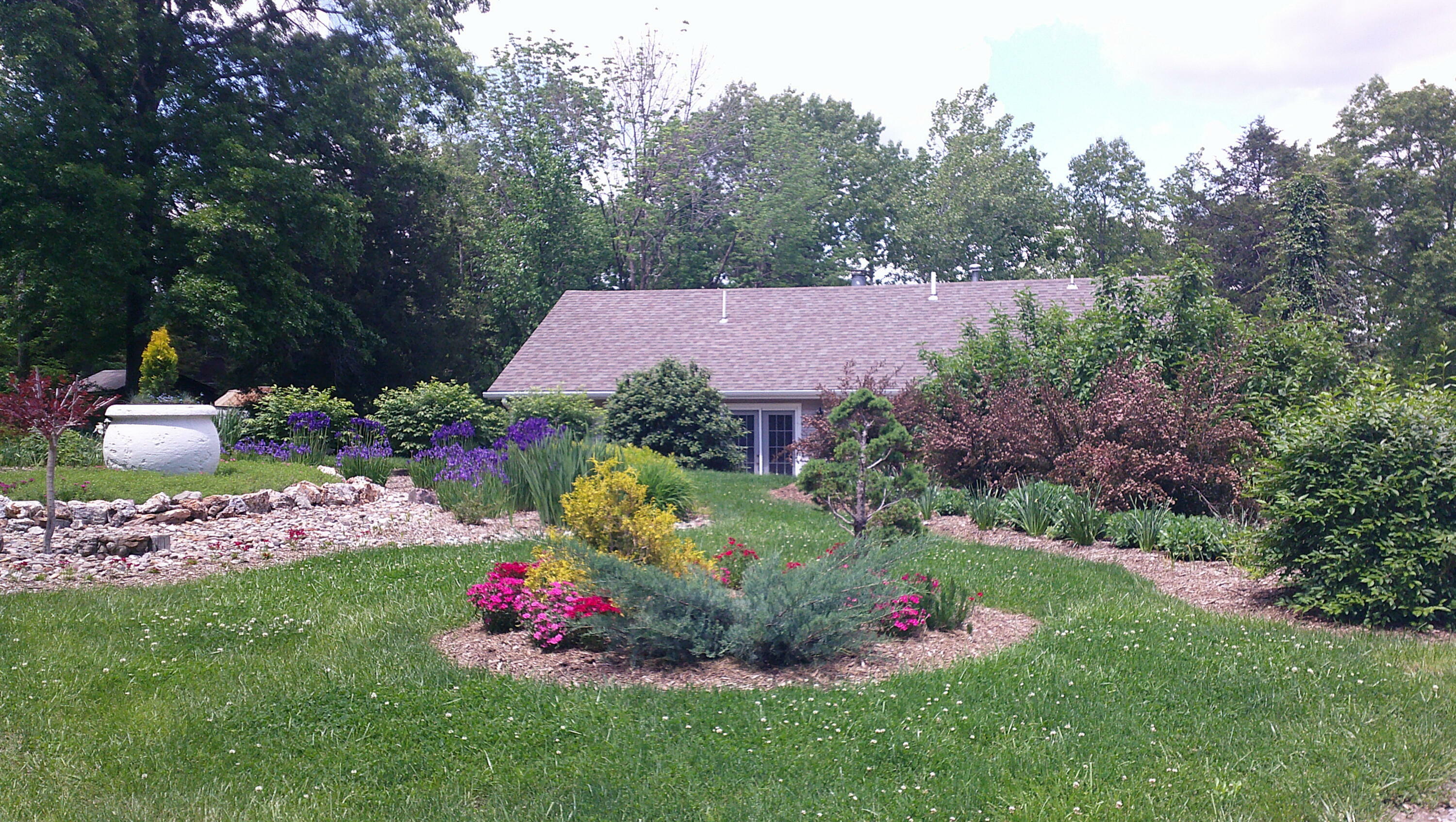 Property Photo:  8708 N Cedar Ct  MO 65202 