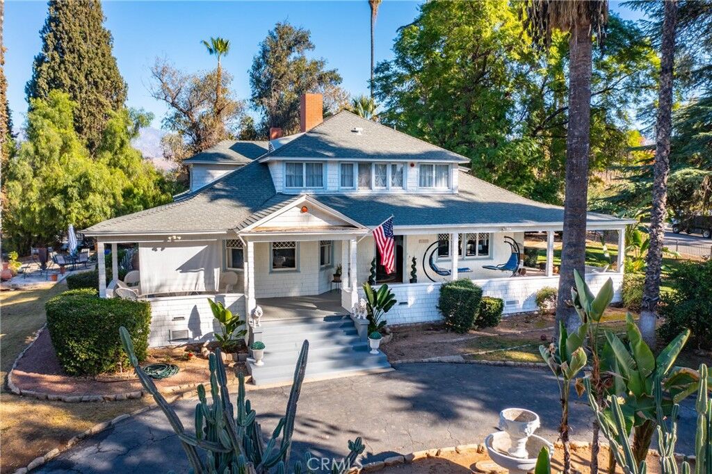 Property Photo: 311 Summit Avenue CA 92373