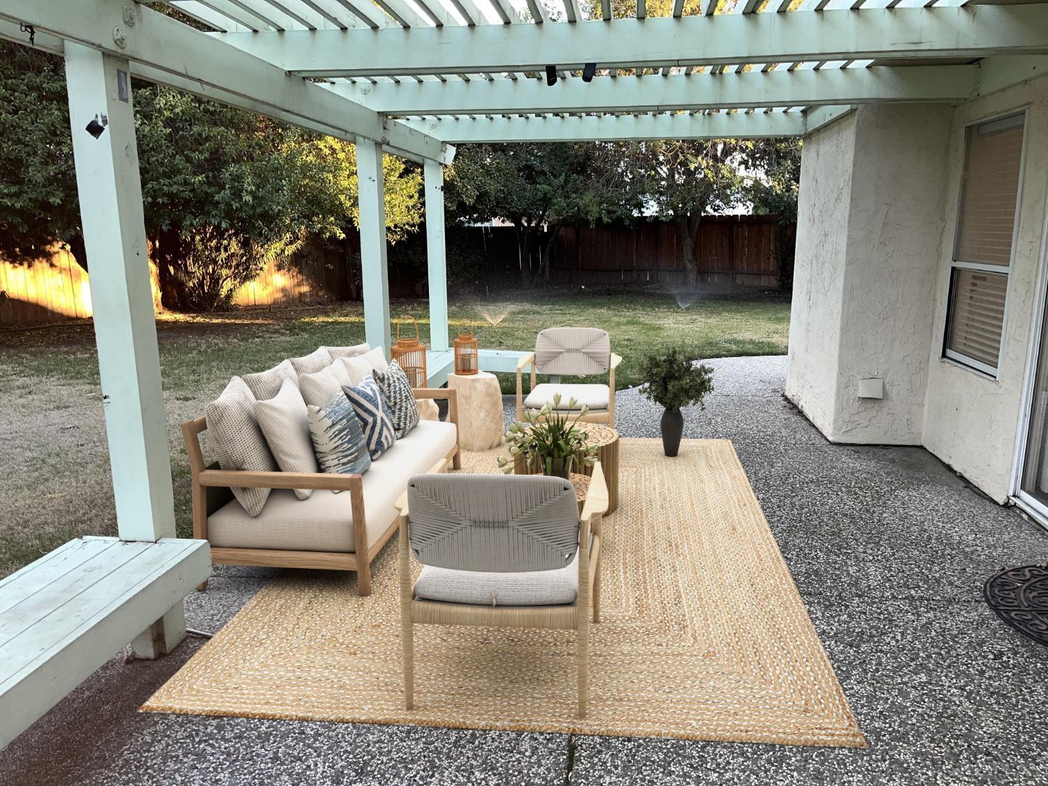 Property Photo: 1525 Foxwood Drive CA 95376