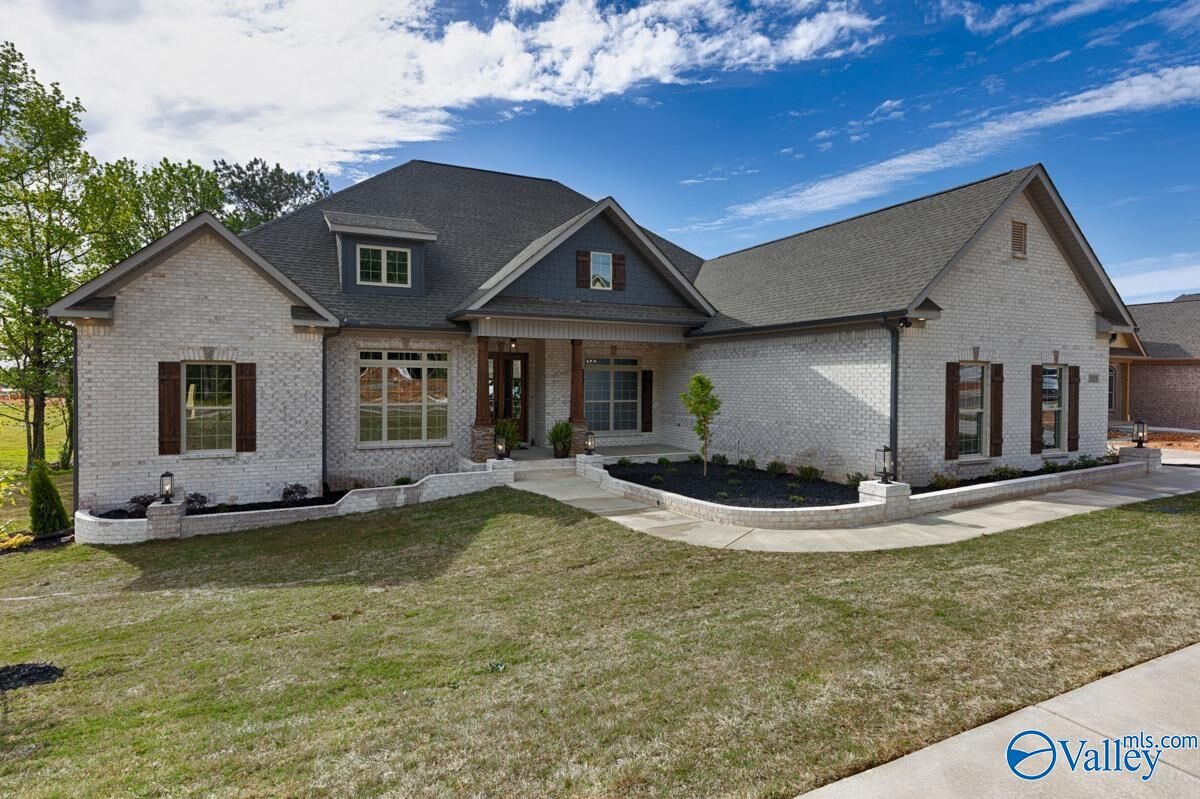 Property Photo:  103 Poplar Grove Trail  AL 35756 