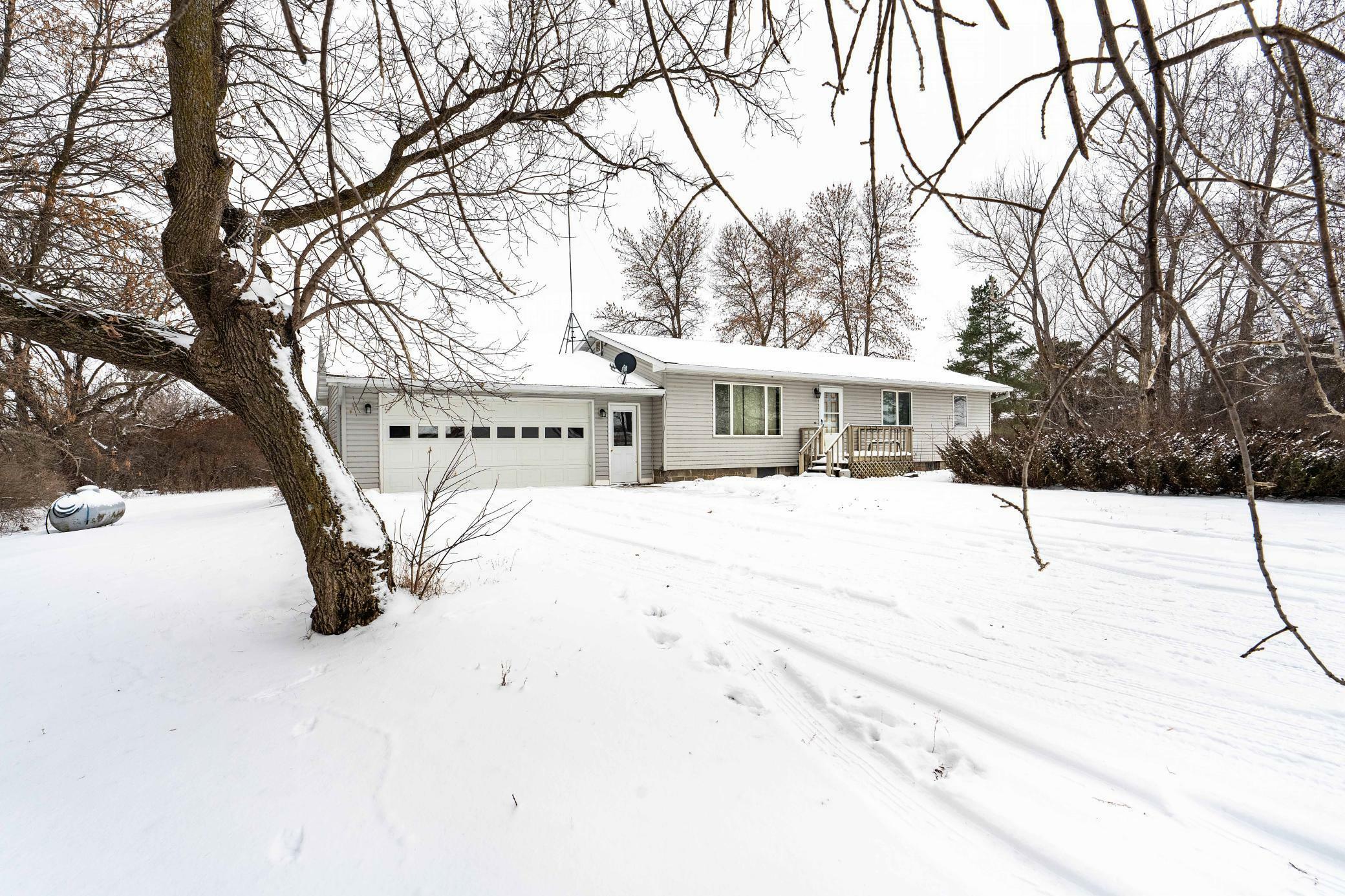 Property Photo: 23104 Asthre Drive MN 56515