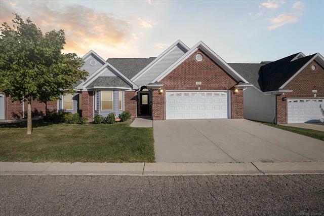 Property Photo: 316 Devonshire Drive MI 48446