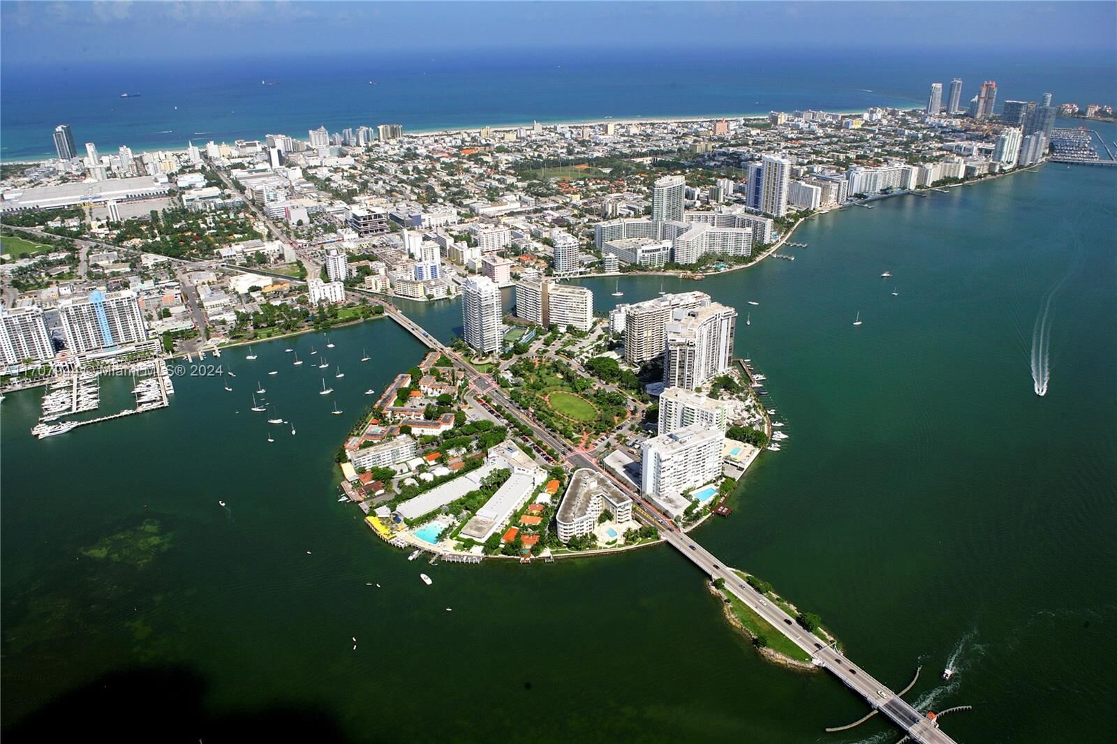 Property Photo:  3 Island Ave 06G  FL 33139 