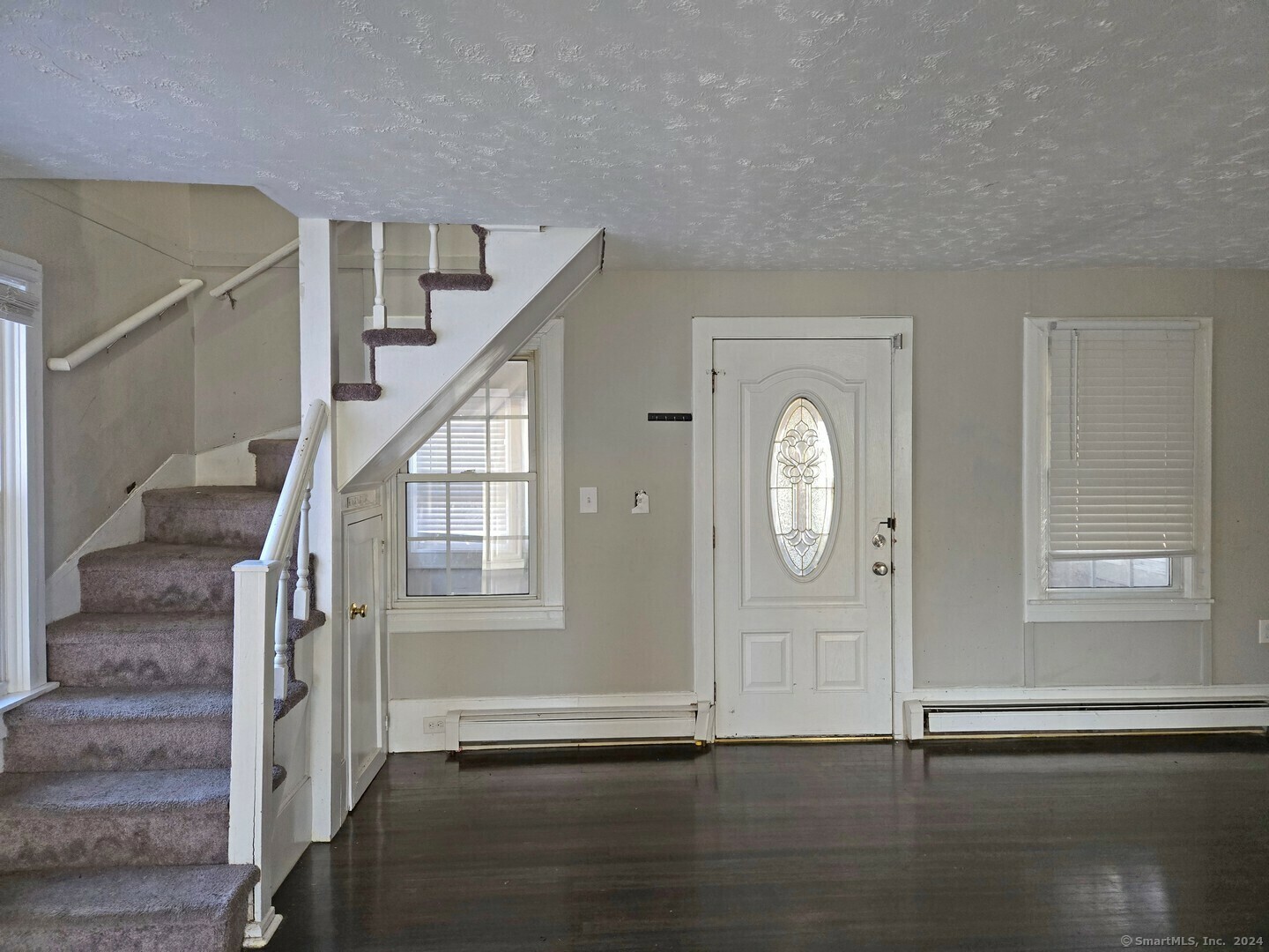 Property Photo:  66 Upper State Street  CT 06473 