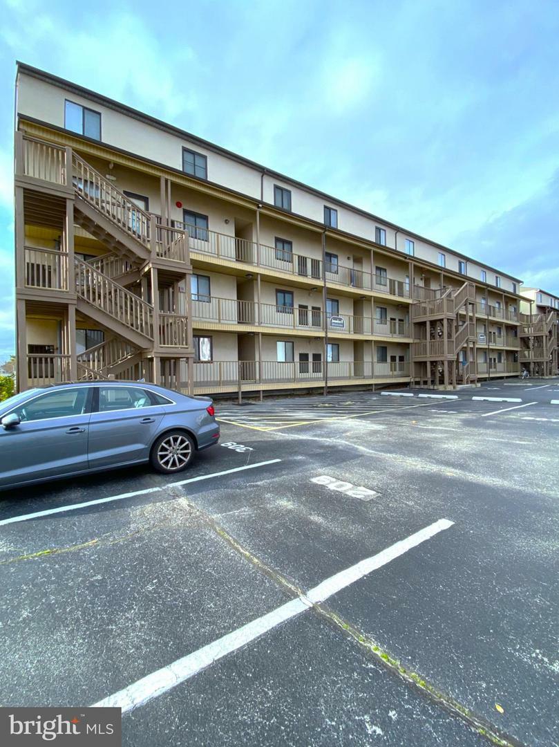 Property Photo:  12300 Jamaica Avenue 107  MD 21842 