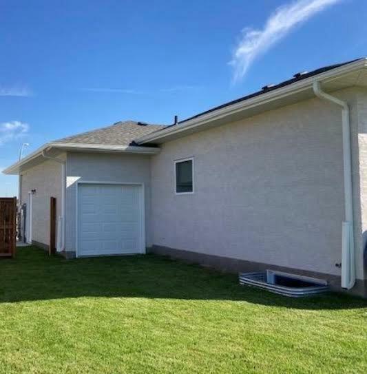 Property Photo:  15 Murano Cove  MB R5G 2W1 