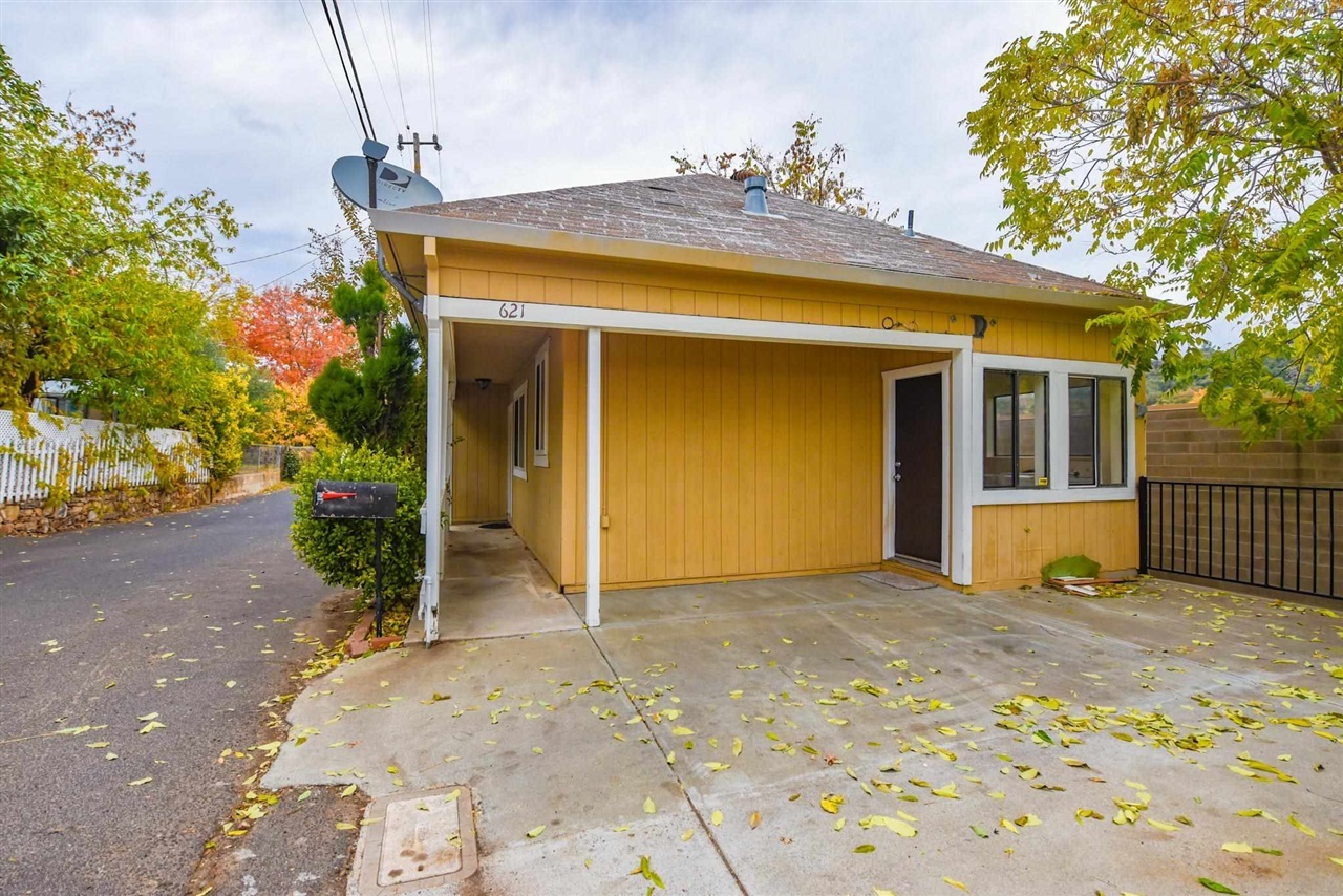 621 Olive  Sonora CA 95370 photo