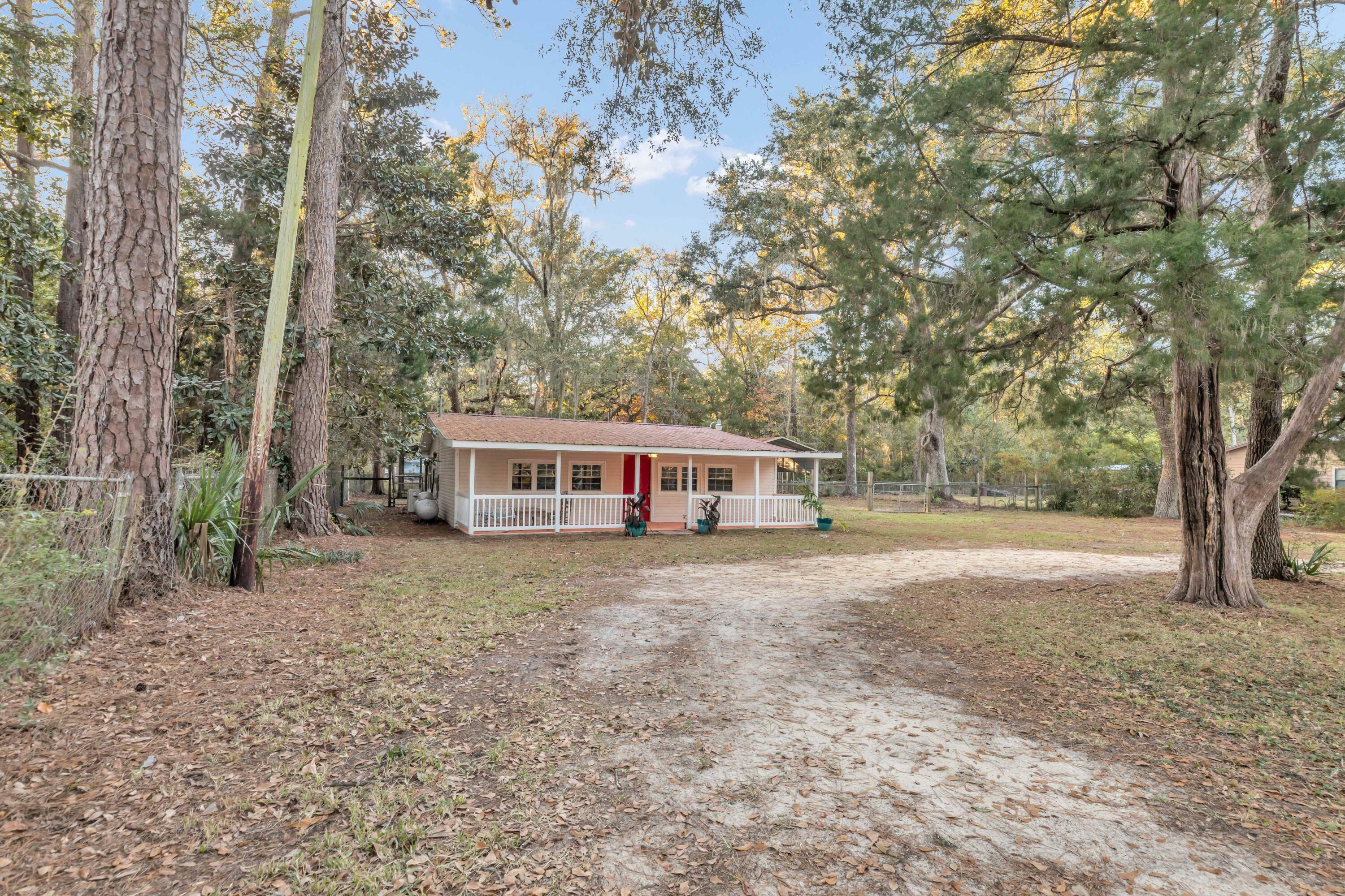 Property Photo:  810 McDaniels Fishcamp Road  FL 32439 