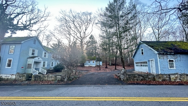 Property Photo:  95 Barton Hollow Rd  NJ 08822 