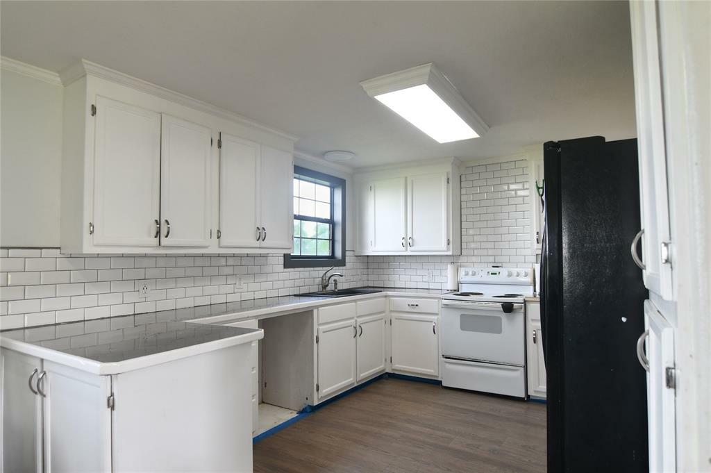 Property Photo:  3061 W Ueckert  TX 77833 