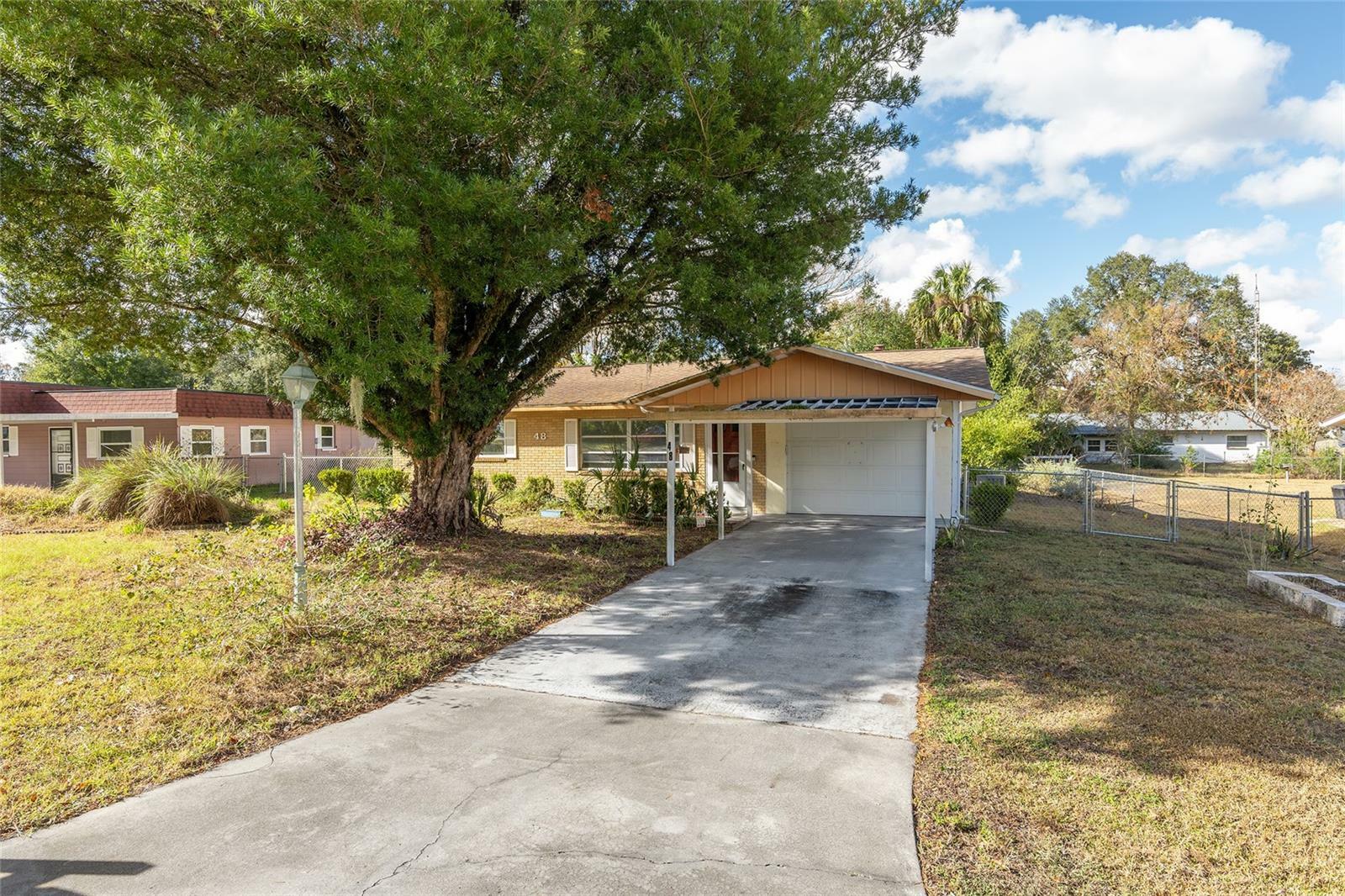 Property Photo:  48 Lake Court Loop  FL 34472 