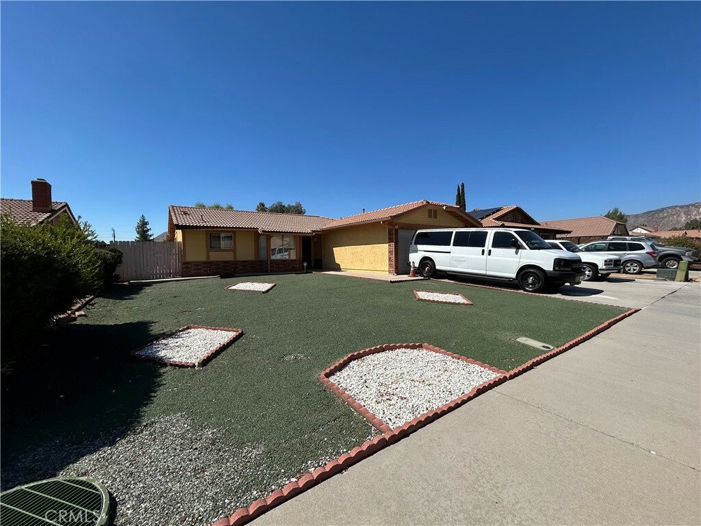 Property Photo:  11587 Triumph Lane  CA 92557 