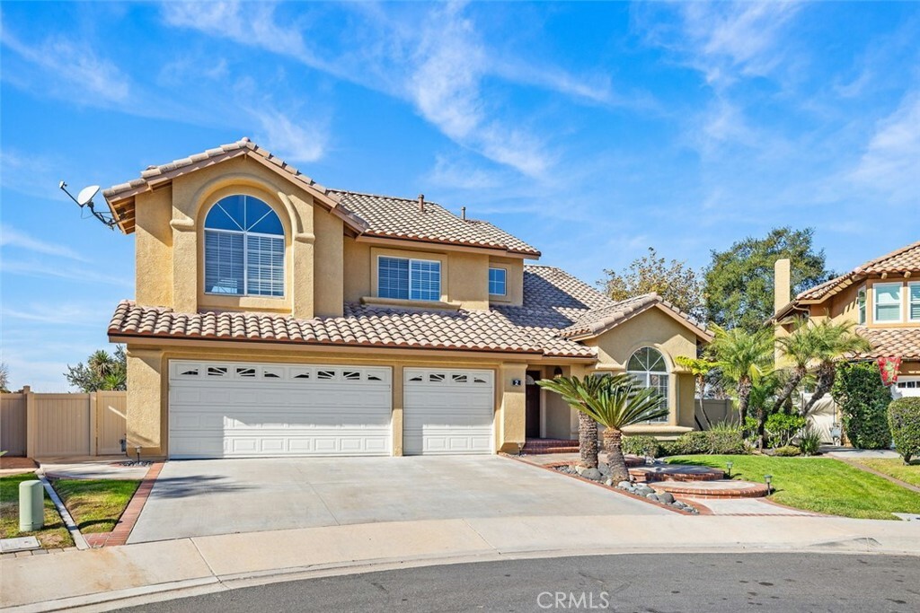 Property Photo: 2 Crystalglen CA 92656