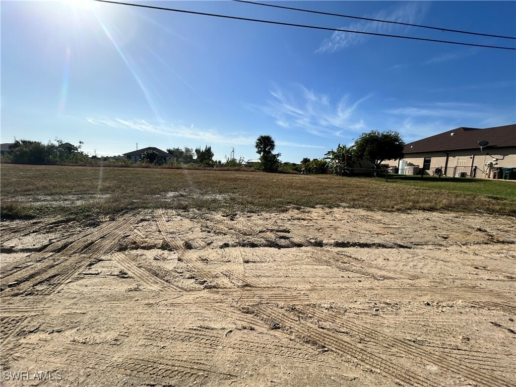 Property Photo:  1320 NE 20th Street  FL 33909 