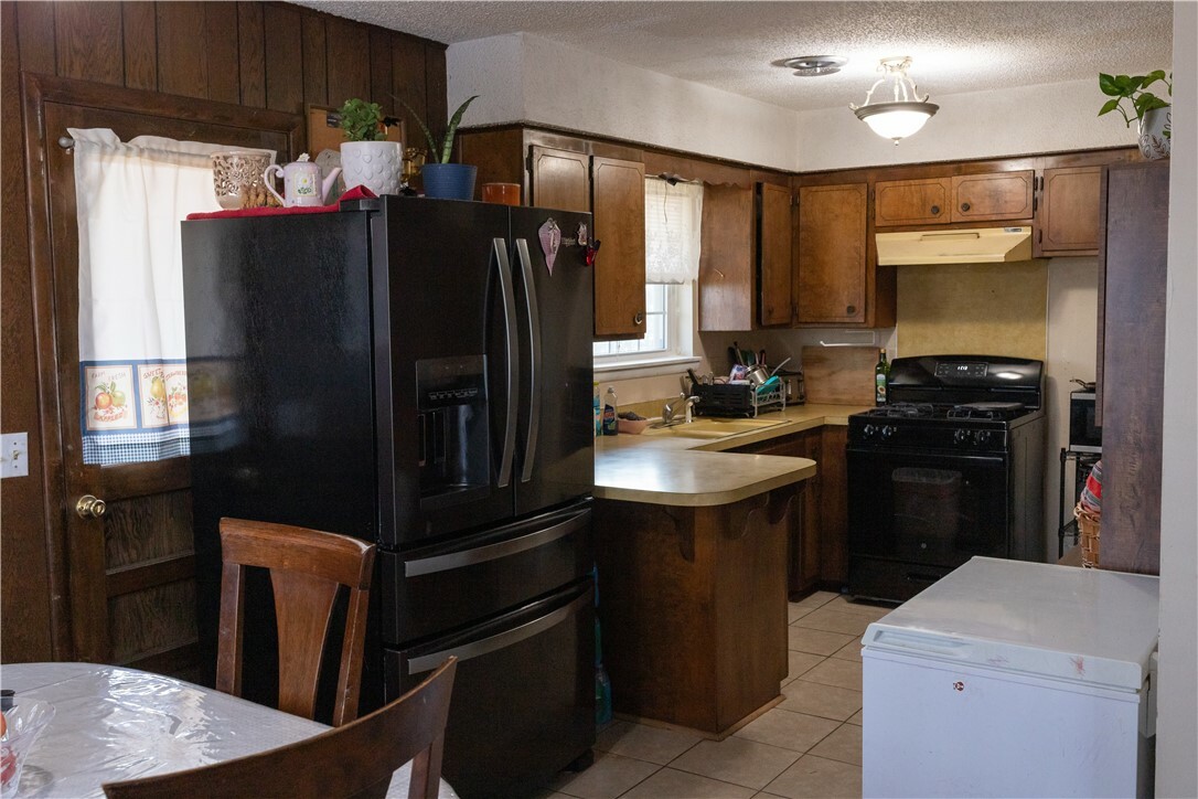 Property Photo:  511 Fink Drive  AR 72764 