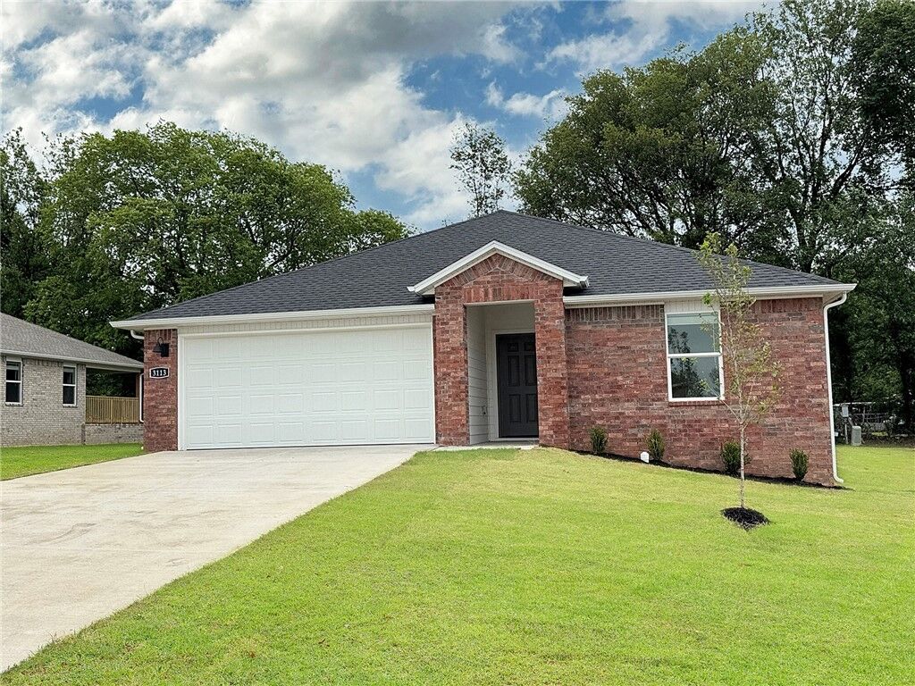 Property Photo: 3113 N Bella Street AR 72761