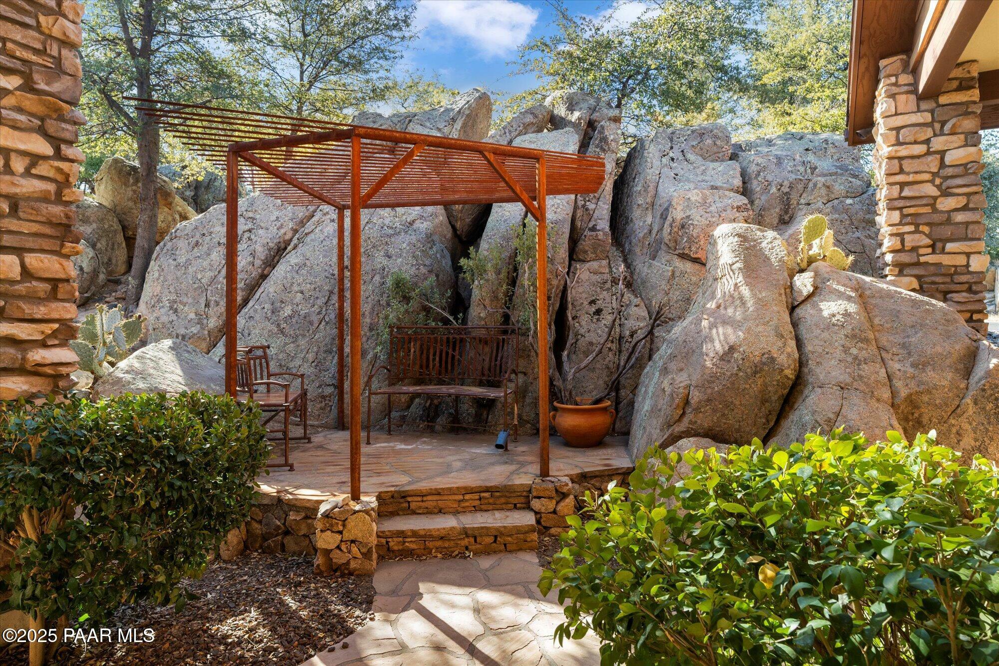 Property Photo:  2094 Forest Hills Road  AZ 86303 