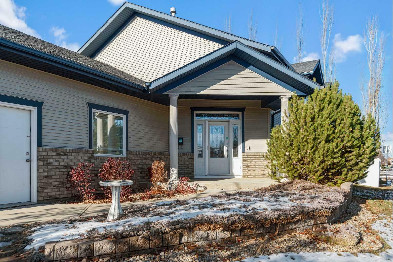 Property Photo:  262 Addington Drive  AB T4R 3N4 