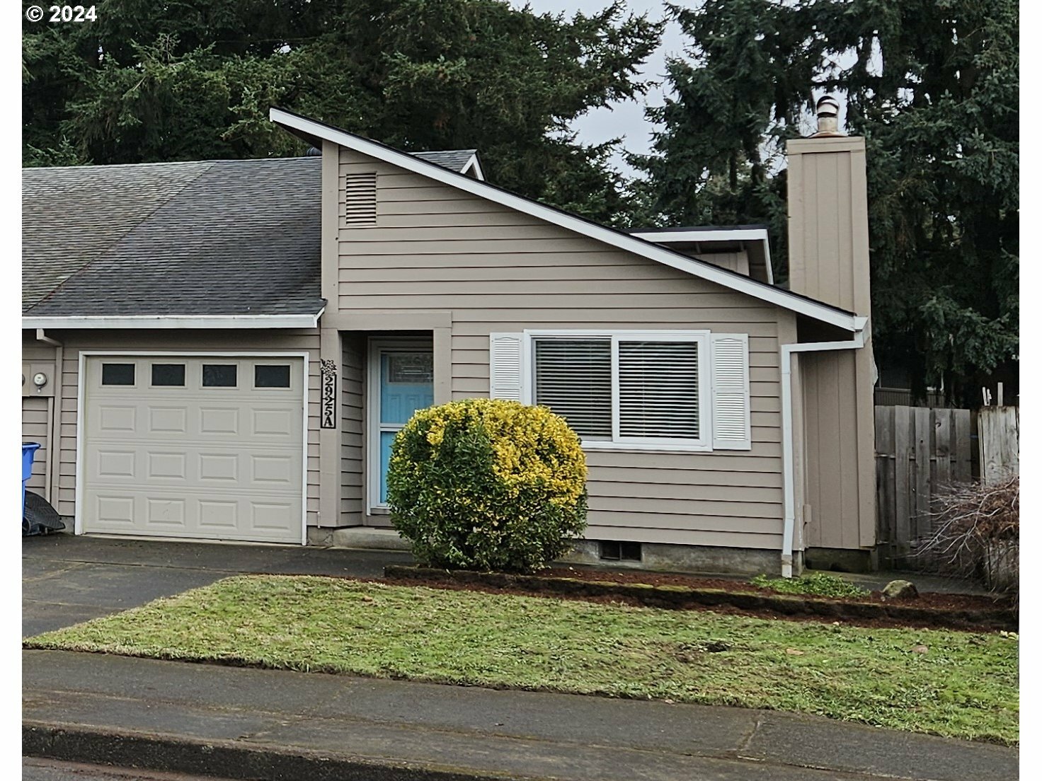 Property Photo:  2925 NE 103rd Loop A  WA 98662 