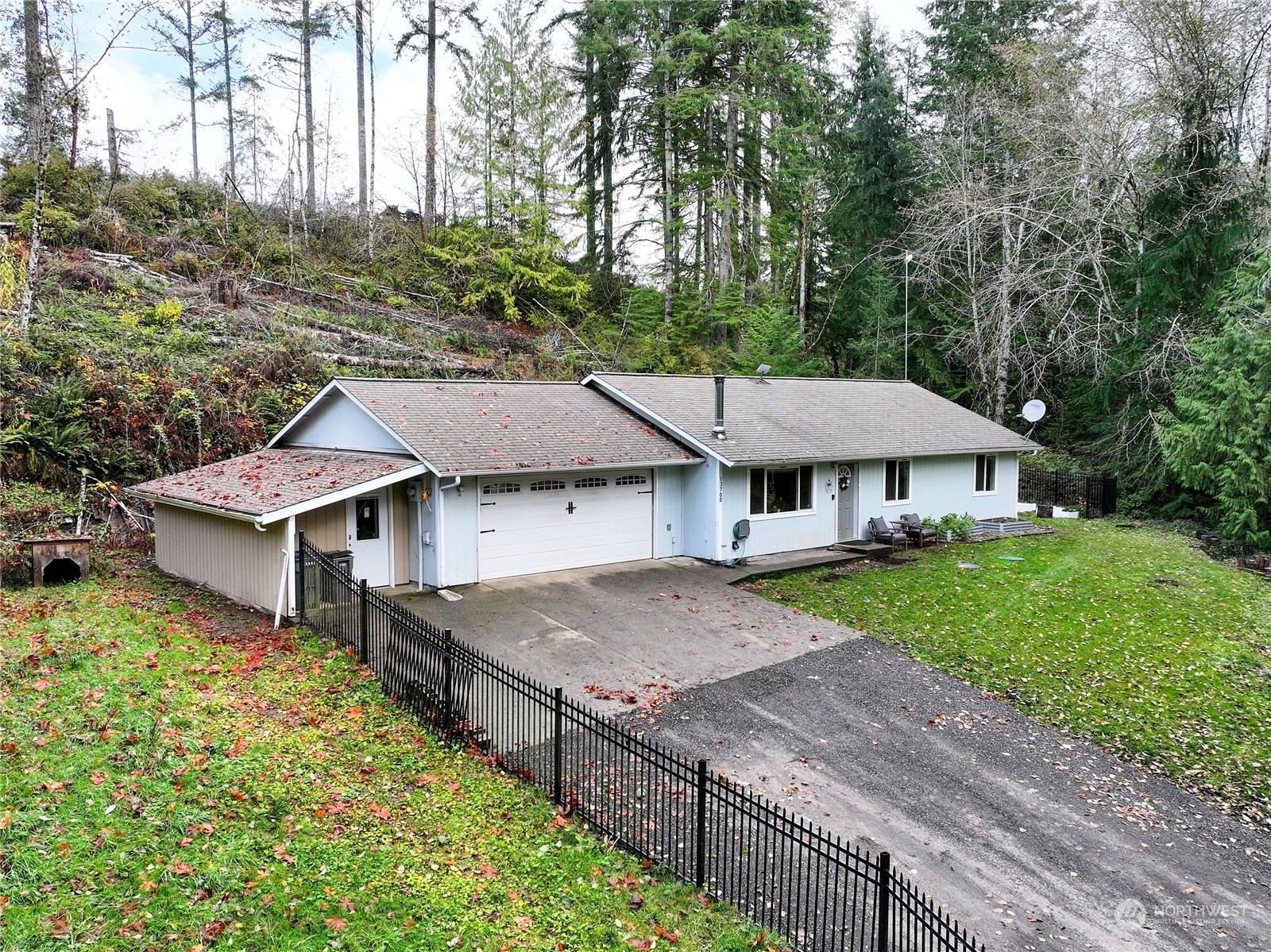 Property Photo:  13700 W Critter Creek Lane  WA 98312 