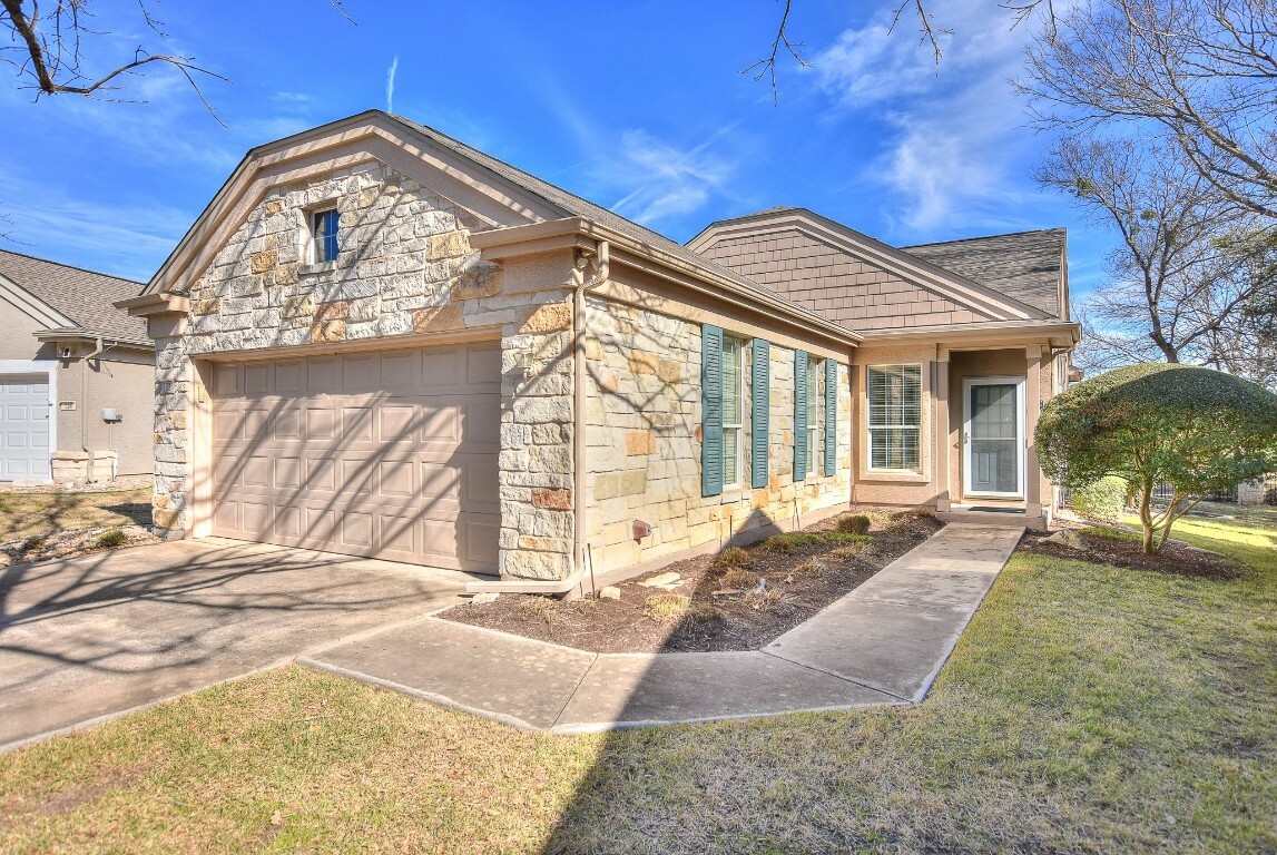 Property Photo:  122 Muir Court  TX 78633 