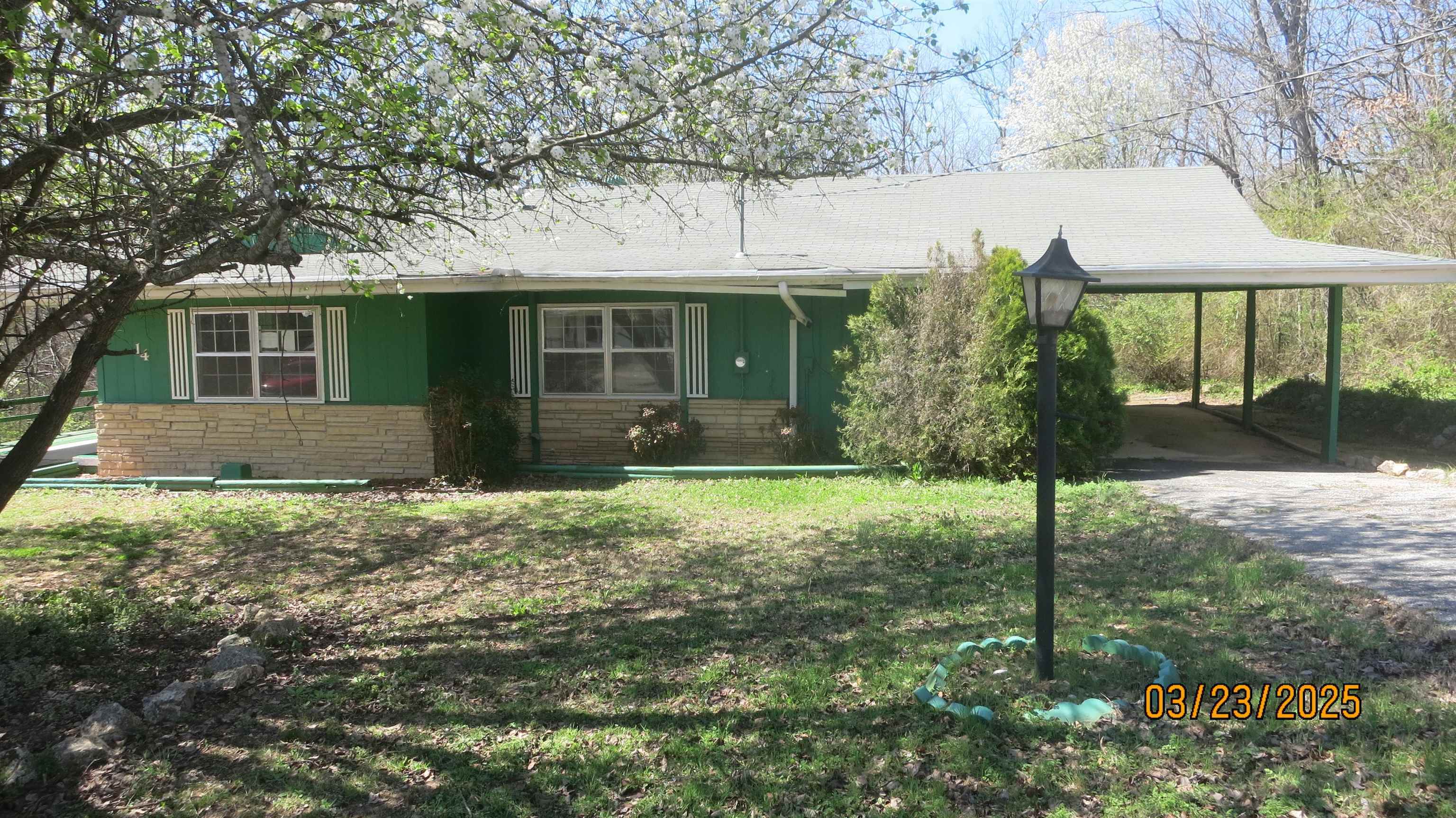 Property Photo:  14 S Walla Walla Drive  AR 72529 