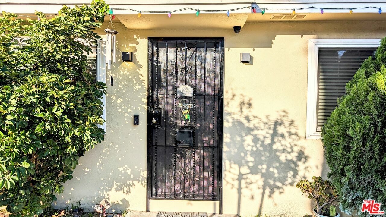 Property Photo:  11246 Culver Blvd  CA 90230 