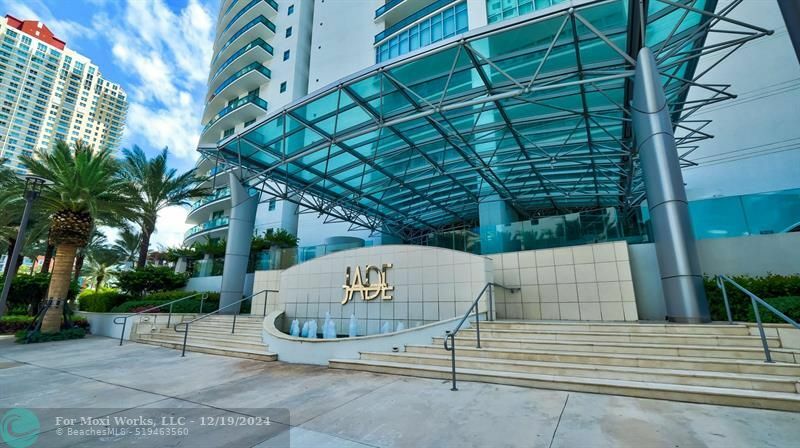 Property Photo:  1331 Brickell Bay Dr 1908  FL 33131 