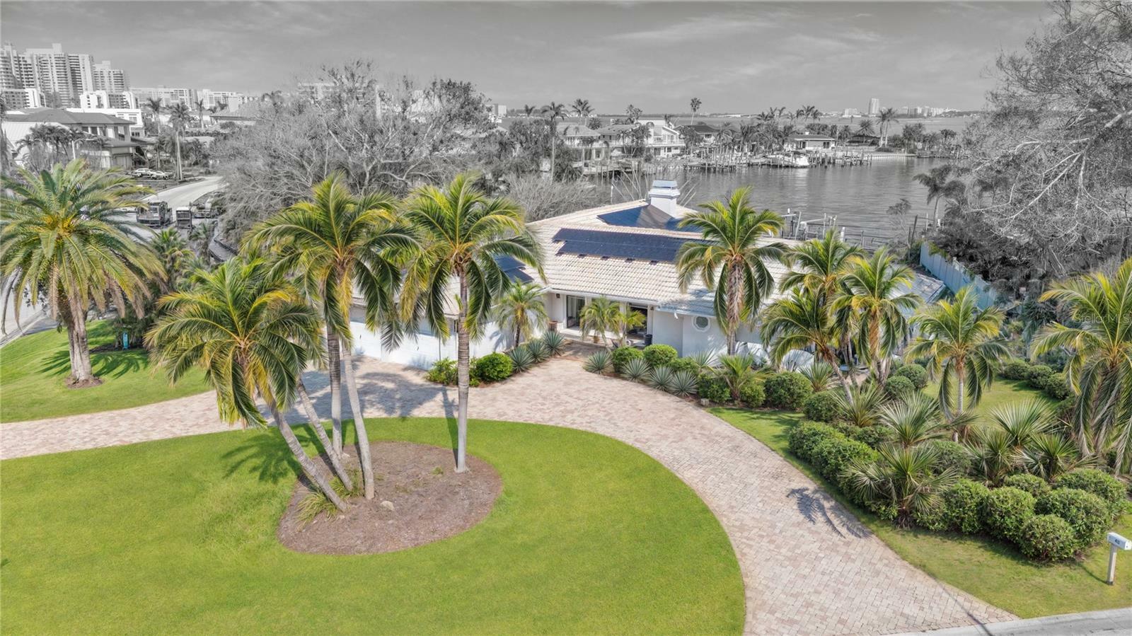 Property Photo: 411 Belle Isle Avenue FL 33786