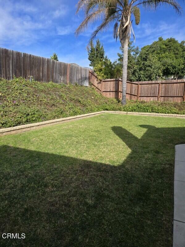 Property Photo: 825 Laurel Park Circle CA 93012