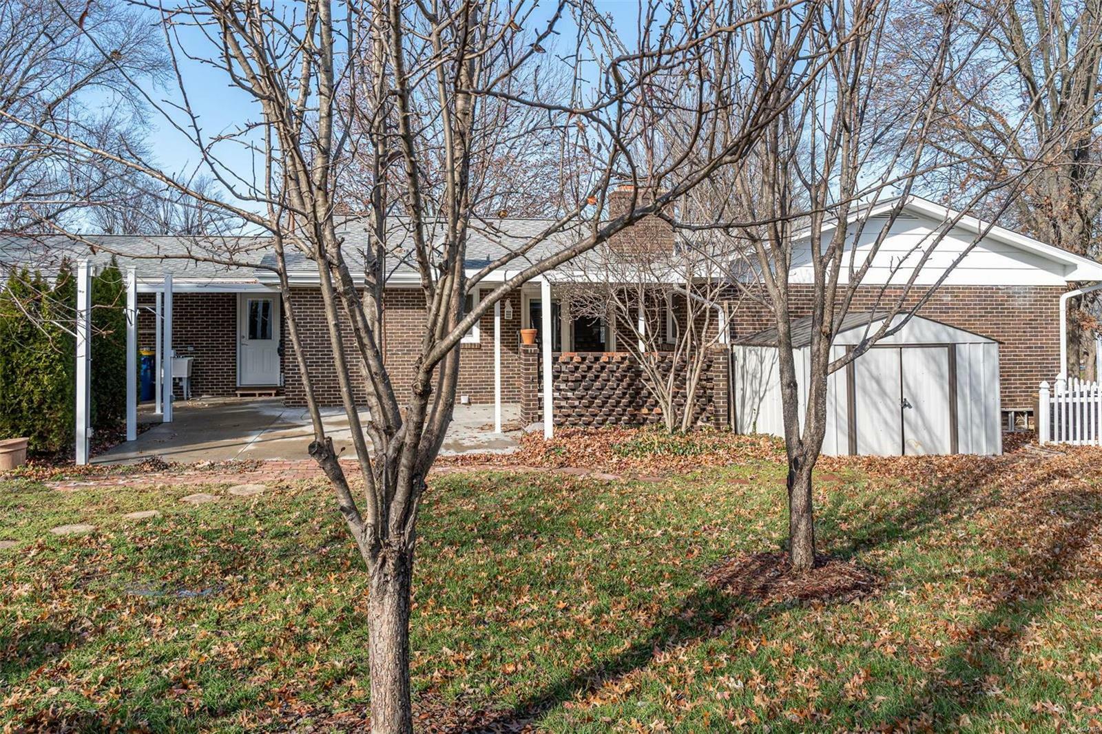 Property Photo:  800 Wilshire Drive  MO 63090 