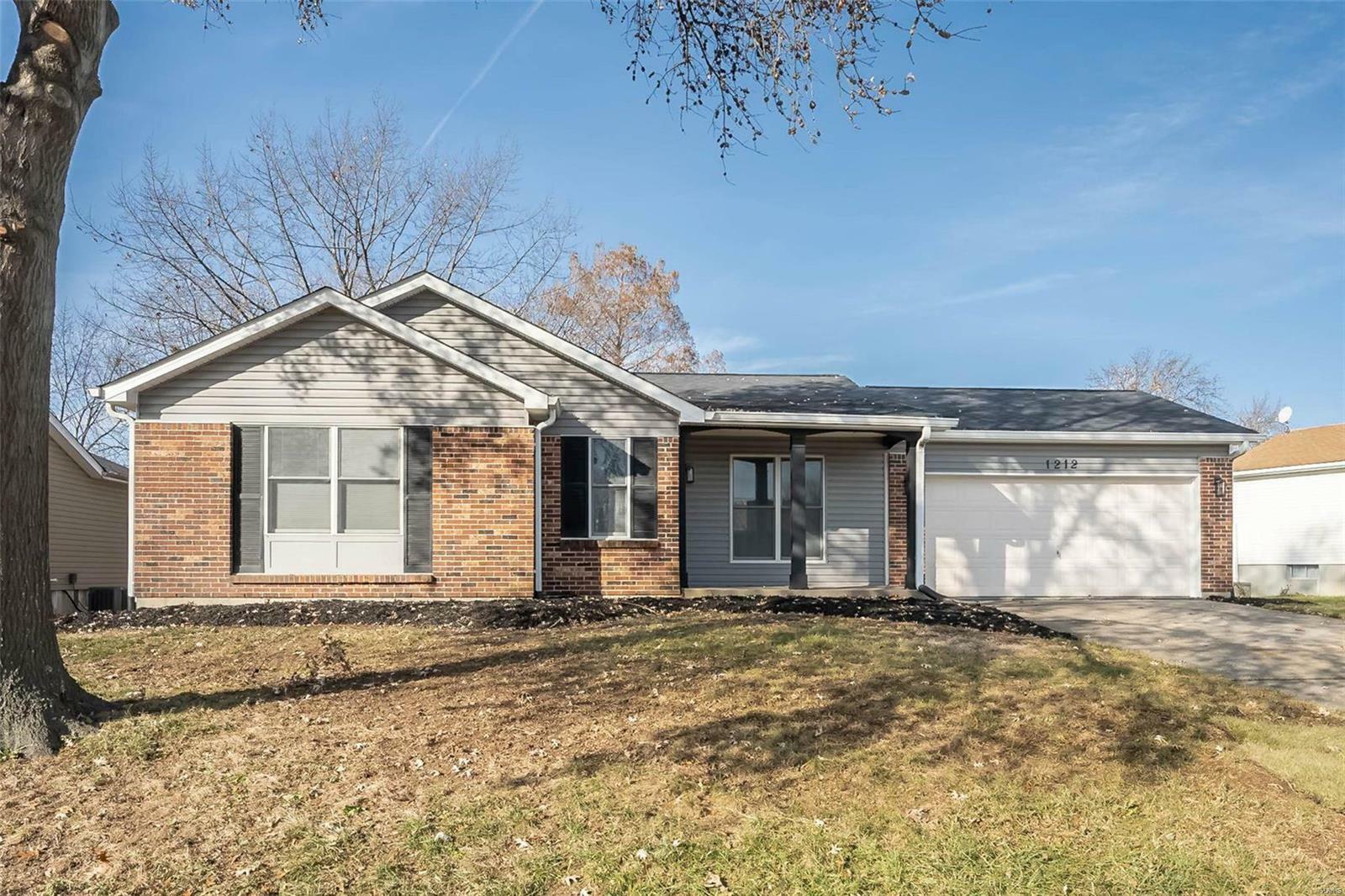 Property Photo:  1212 Summerwood Drive  MO 63376 